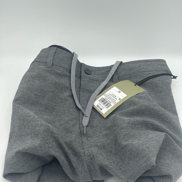 Men’s gray athletic casual shorts size 32 - Picture 4 of 5